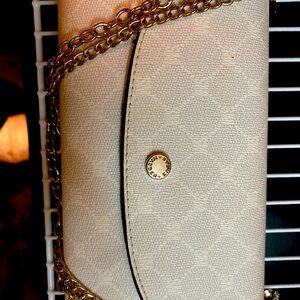 Elegant White Chain Shoulder Bag